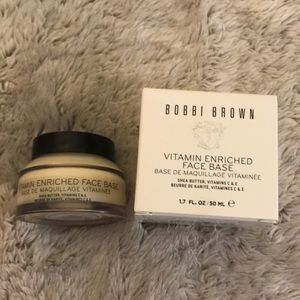 Bobbi Brown Vitamin Enriched Face Base